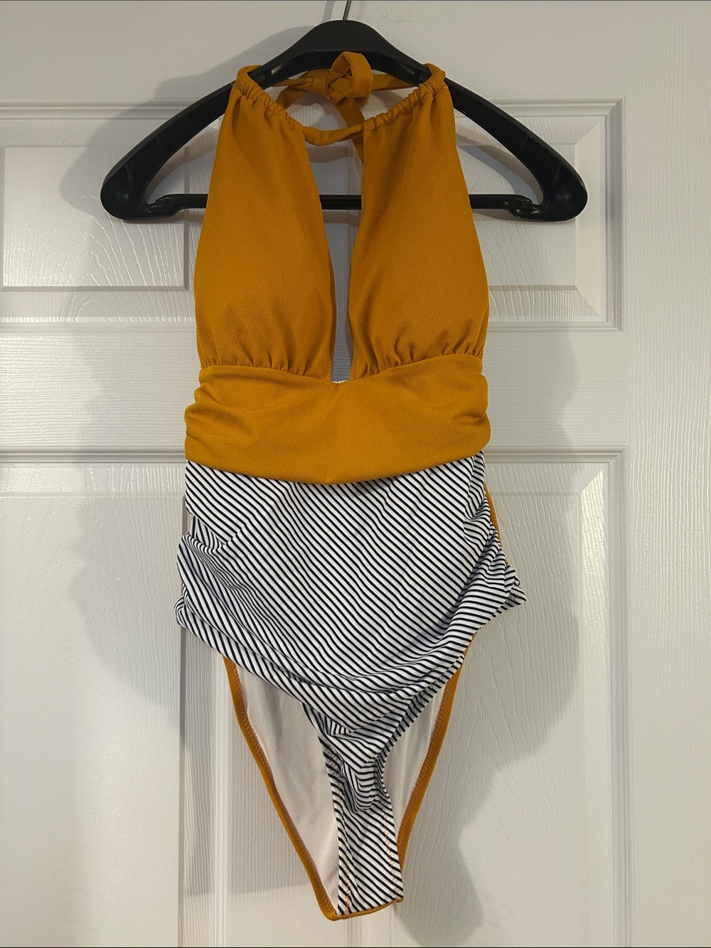 Cupshe NWT Mustard Halter One-Piece Swimsuit with Black & White Stripe bottom